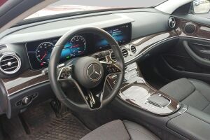 Mercedes-Benz E esikatselu 2