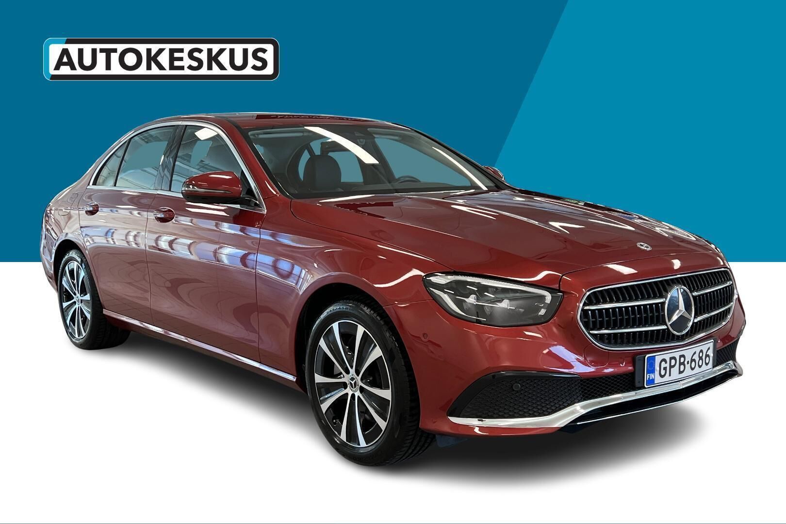 Mercedes-Benz E iso kuva 3