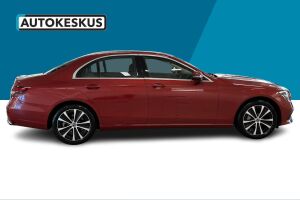 Mercedes-Benz E esikatselu 4