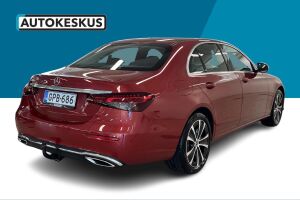 Mercedes-Benz E esikatselu 5