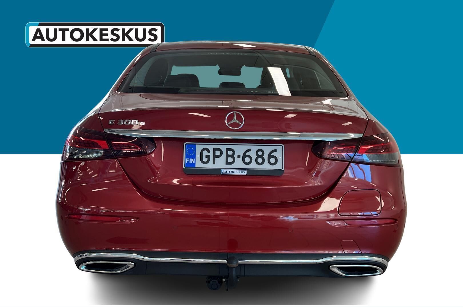 Mercedes-Benz E iso kuva 6