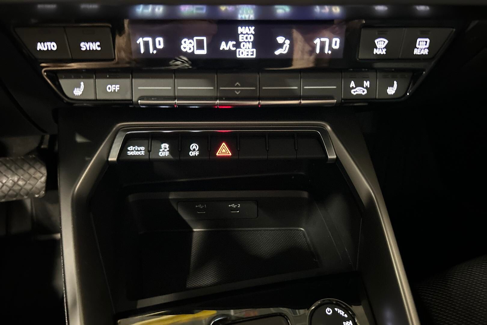 Audi A3 iso kuva 32