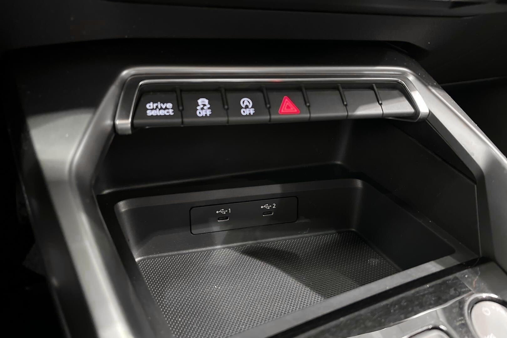 Audi A3 iso kuva 22