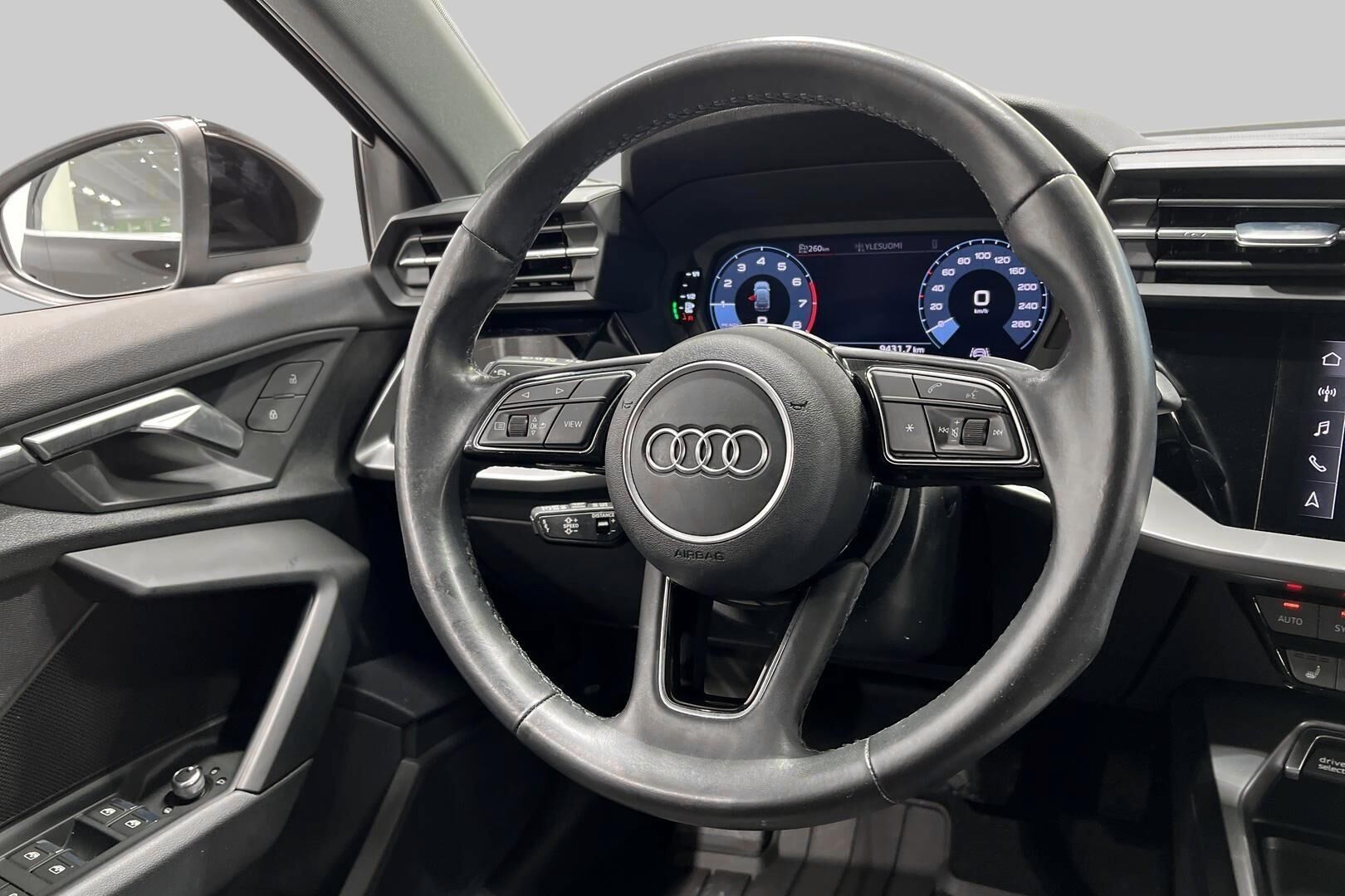 Audi A3 iso kuva 35