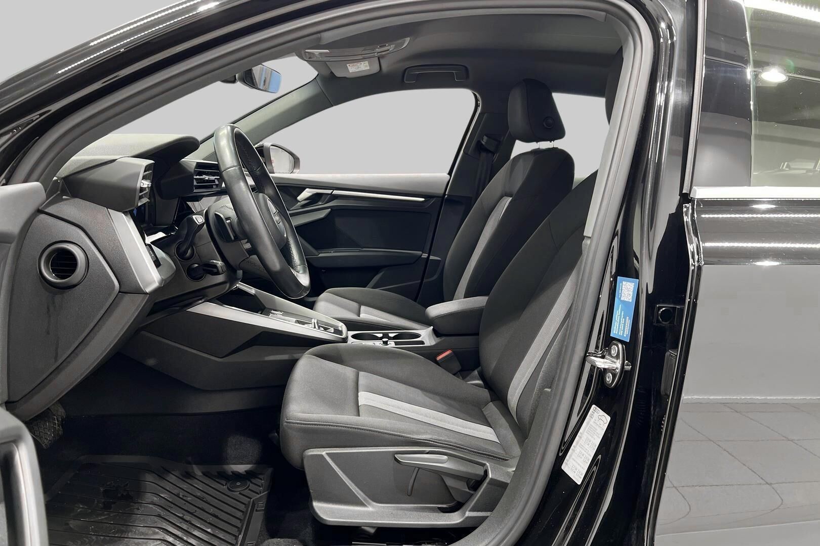 Audi A3 iso kuva 9