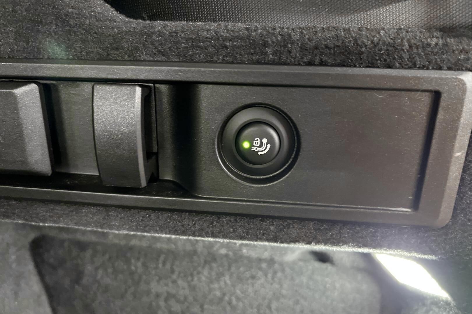 BMW 3-sarja iso kuva 11