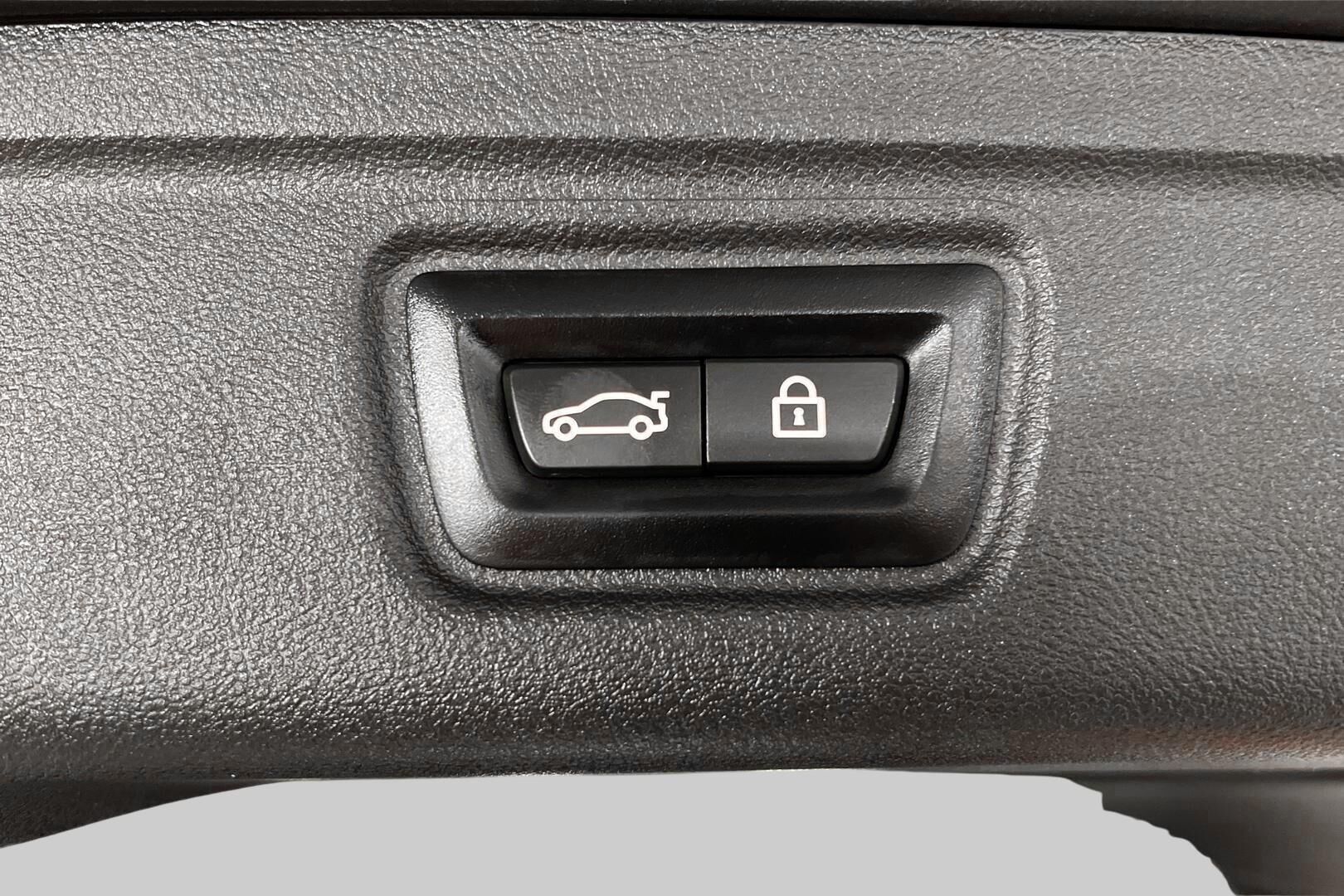 BMW 3-sarja iso kuva 12