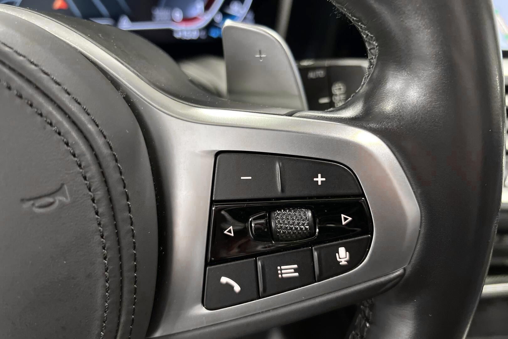 BMW 3-sarja iso kuva 17