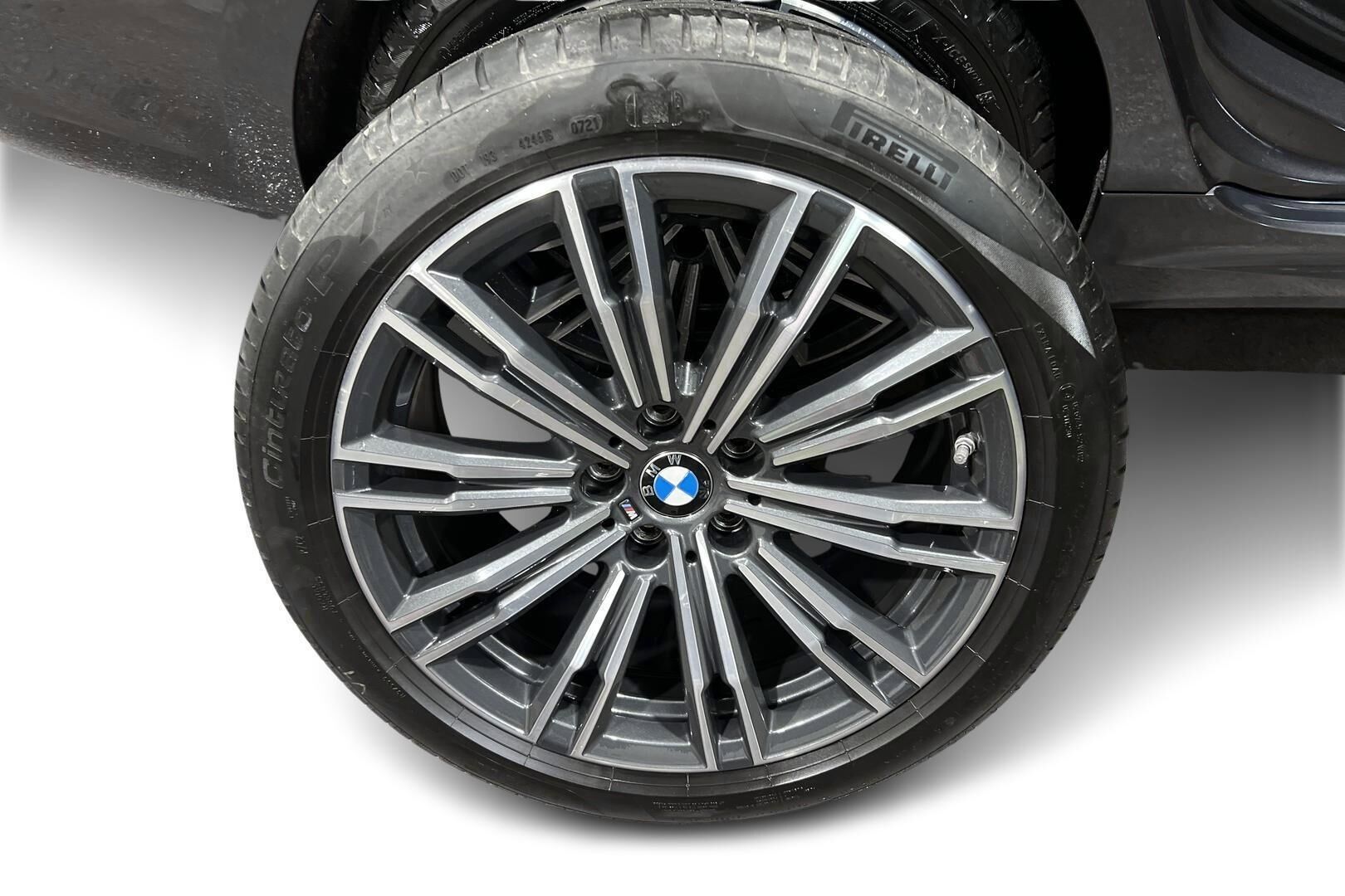 BMW 3-sarja iso kuva 19