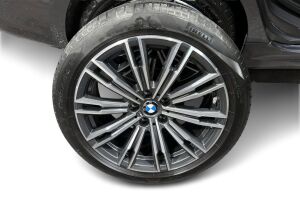 BMW 3-sarja esikatselu 19