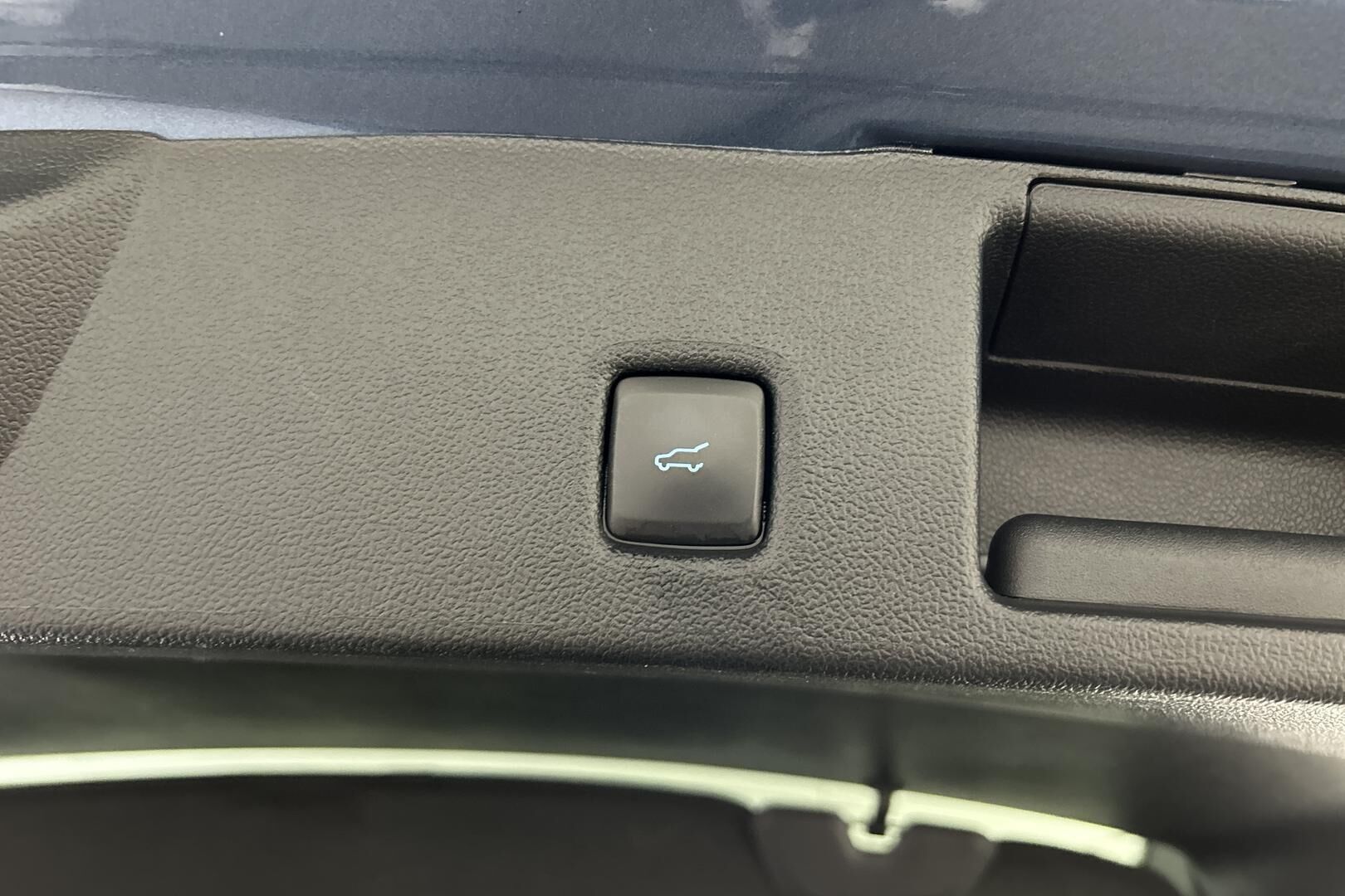 Ford Kuga iso kuva 13