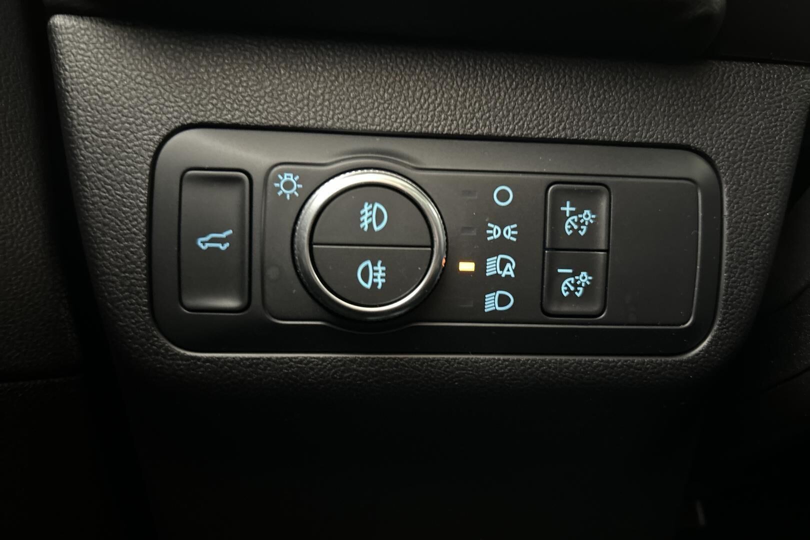 Ford Kuga iso kuva 20