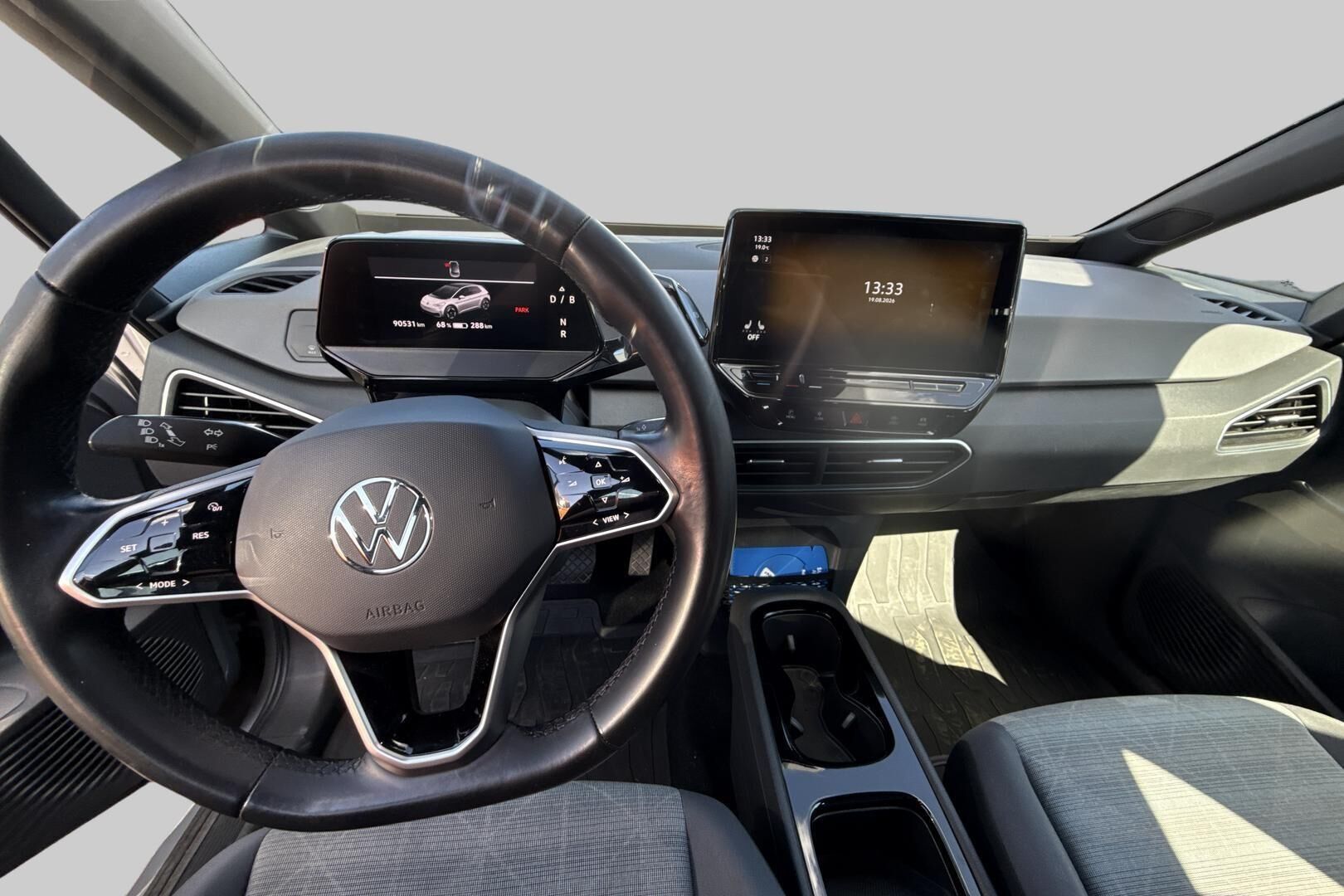Volkswagen ID.3 iso kuva 2