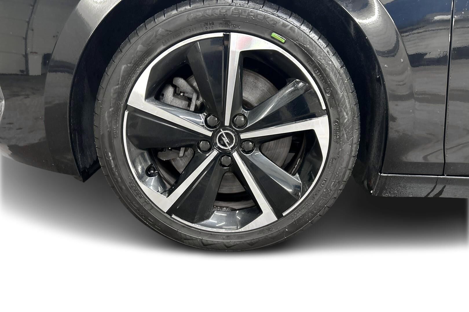Opel Astra iso kuva 13