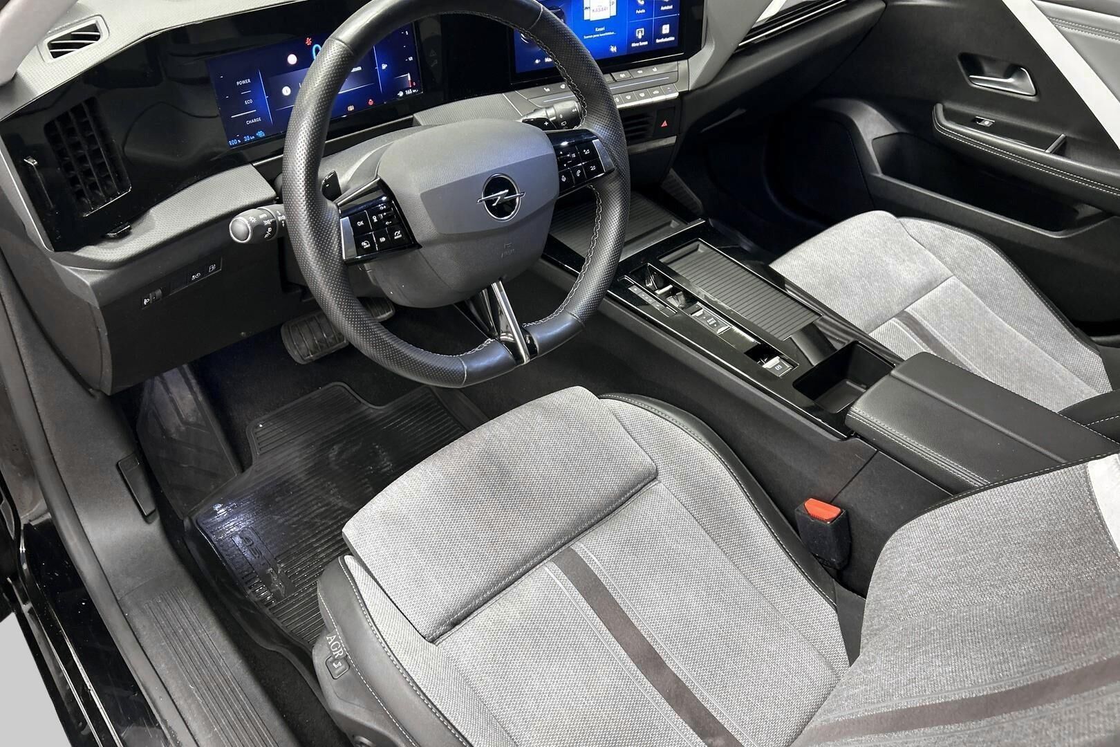 Opel Astra iso kuva 9