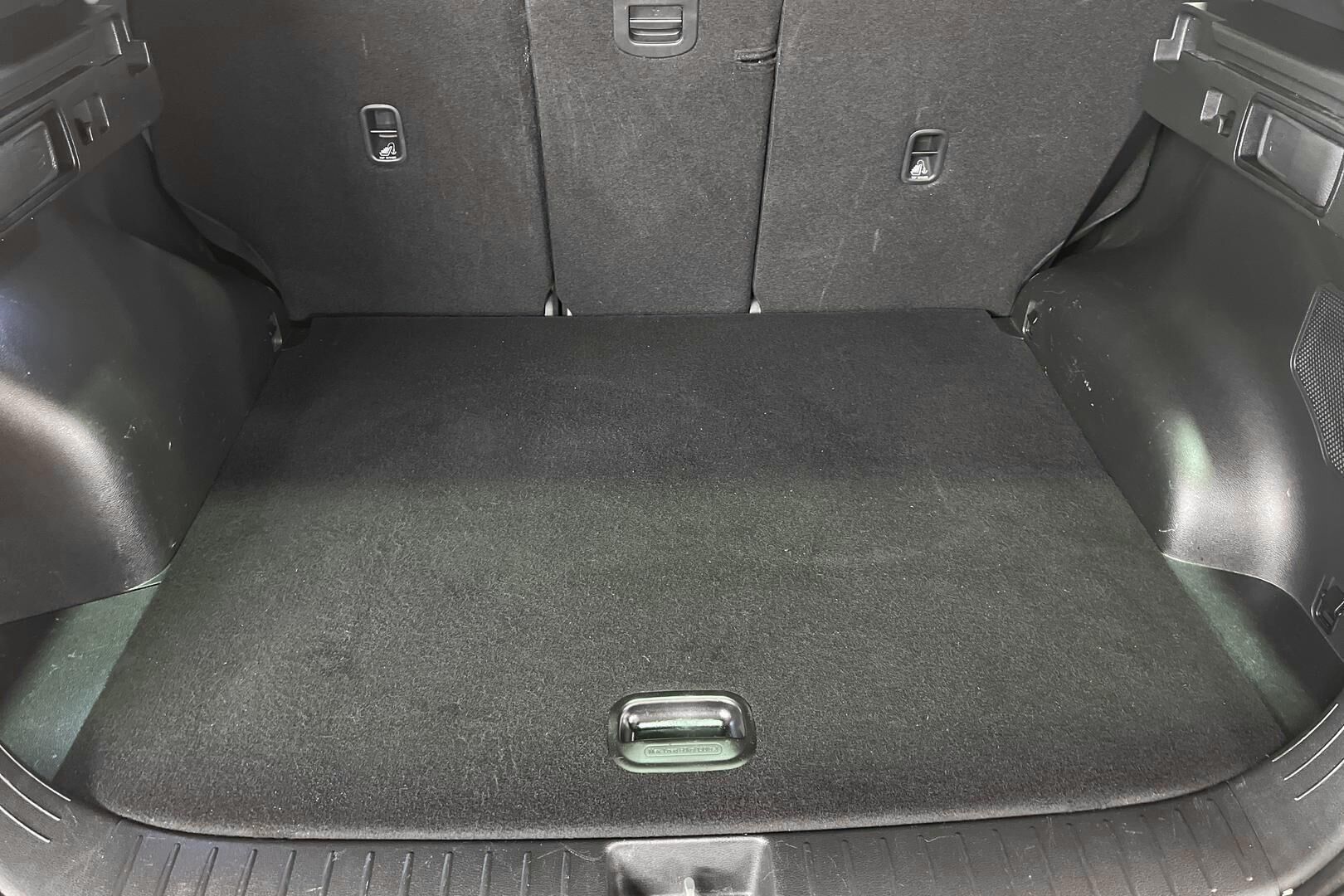Kia Sportage iso kuva 9