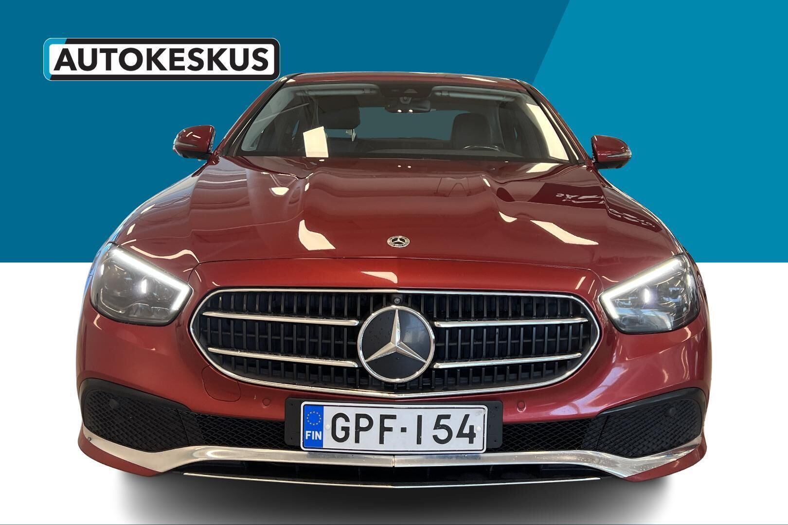 Mercedes-Benz E iso kuva 1