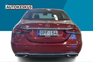 Mercedes-Benz E esikatselu 21