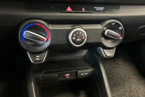 Kia Rio esikatselu 16