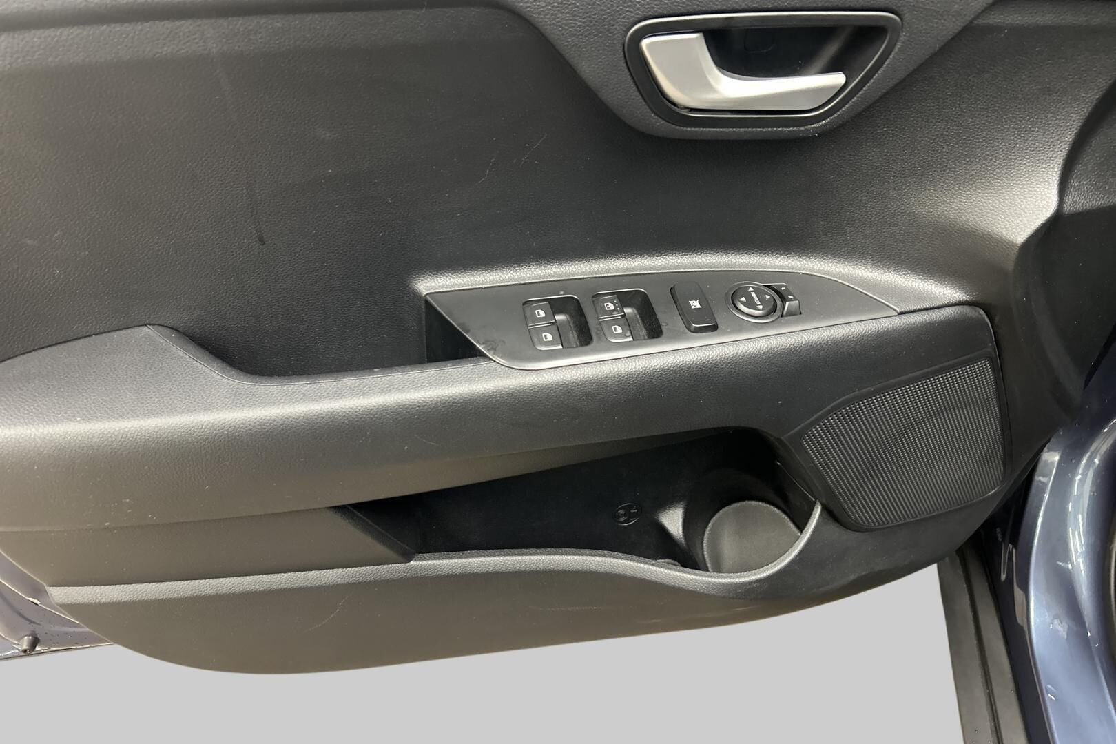 Kia Stonic iso kuva 11