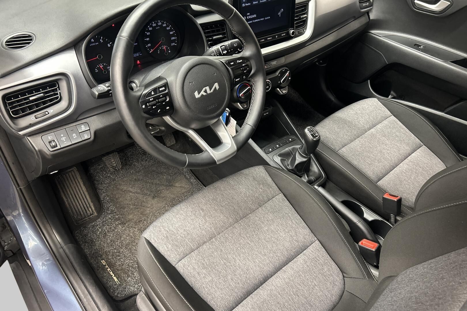 Kia Stonic iso kuva 6