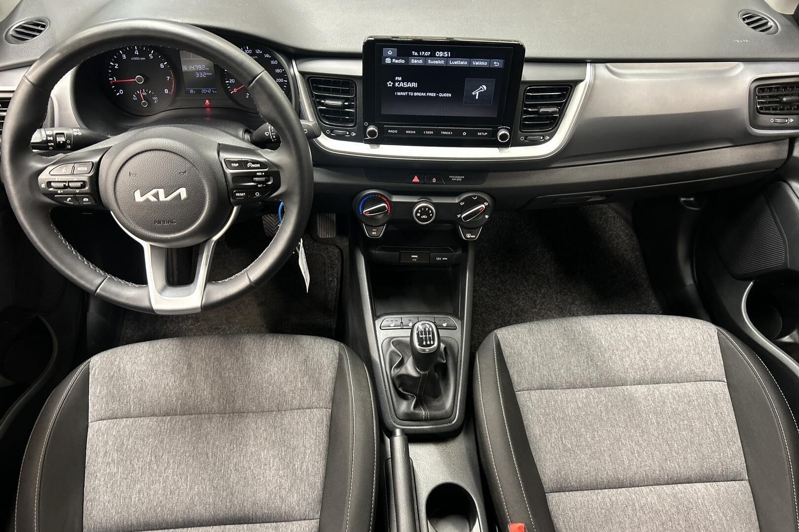 Kia Stonic iso kuva 8