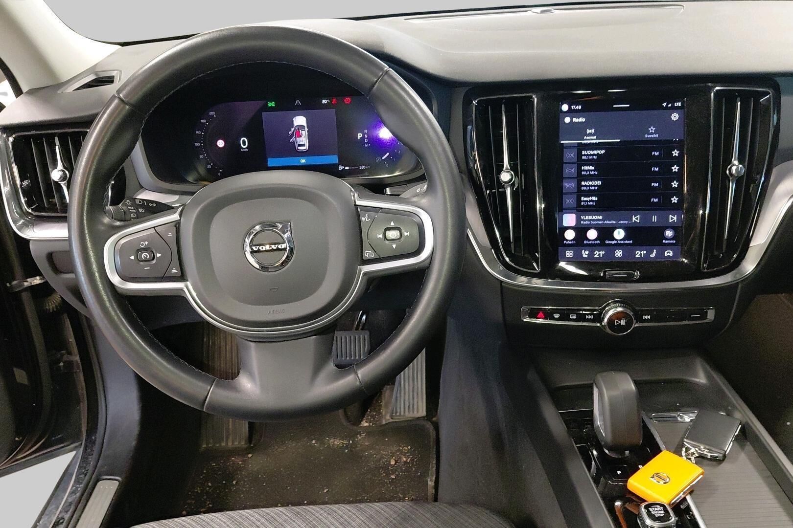 Volvo V60 iso kuva 2