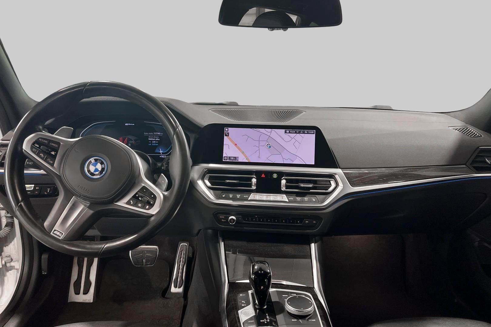 BMW 3-sarja iso kuva 18