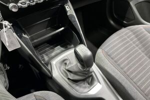 Peugeot 208 esikatselu 18