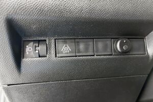 Peugeot 208 esikatselu 21