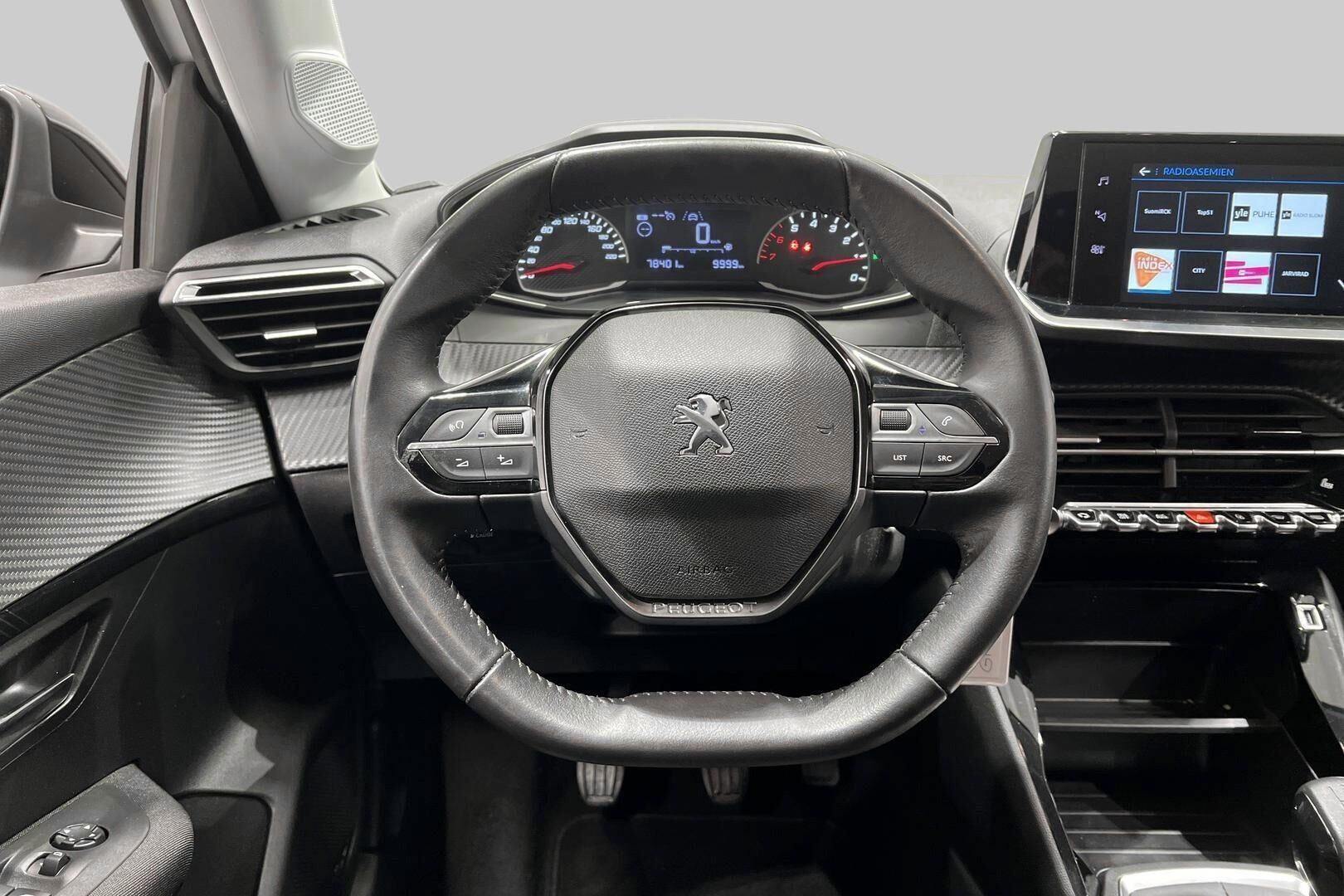 Peugeot 208 iso kuva 24