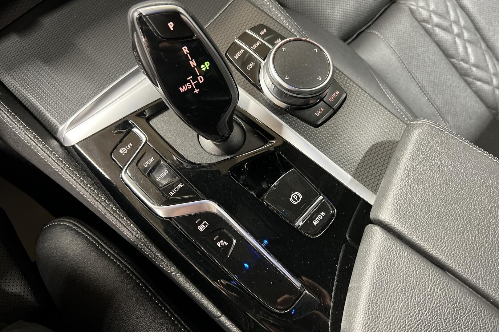 BMW 5-sarja iso kuva 14