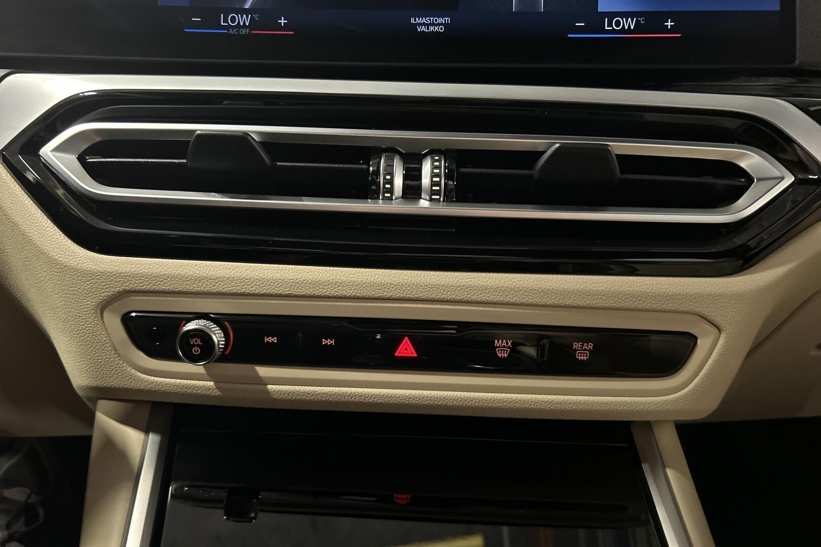BMW i4 iso kuva 35