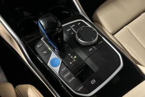 BMW i4 esikatselu 27