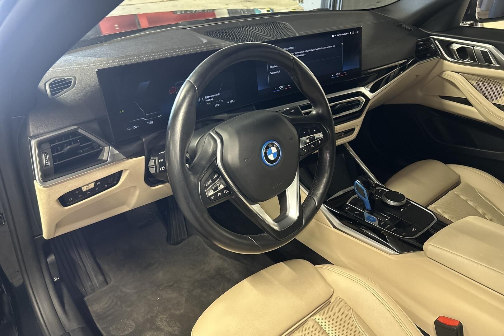 BMW i4 iso kuva 31