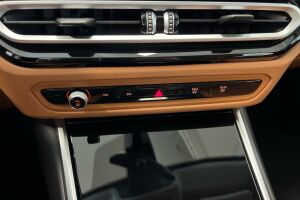 BMW i4 esikatselu 13