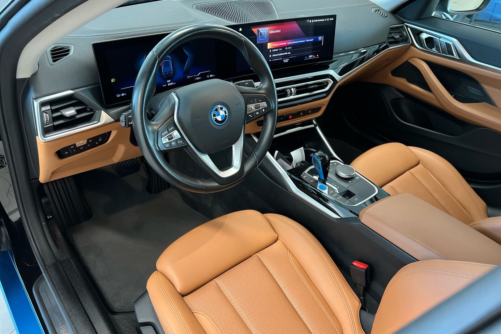 BMW i4 iso kuva 6