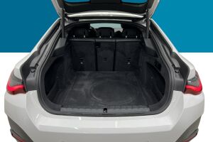 BMW i4 esikatselu 10