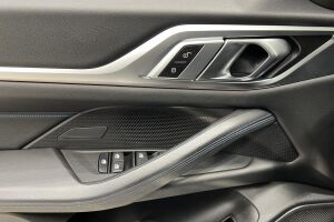 BMW i4 esikatselu 23