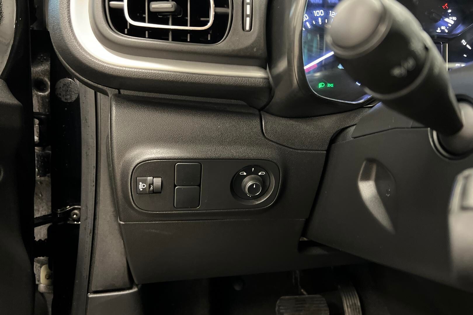 Citroen C3 iso kuva 22