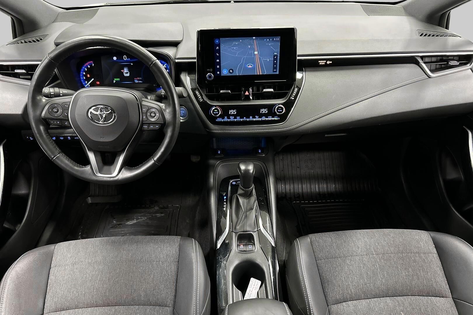 Toyota Corolla iso kuva 10