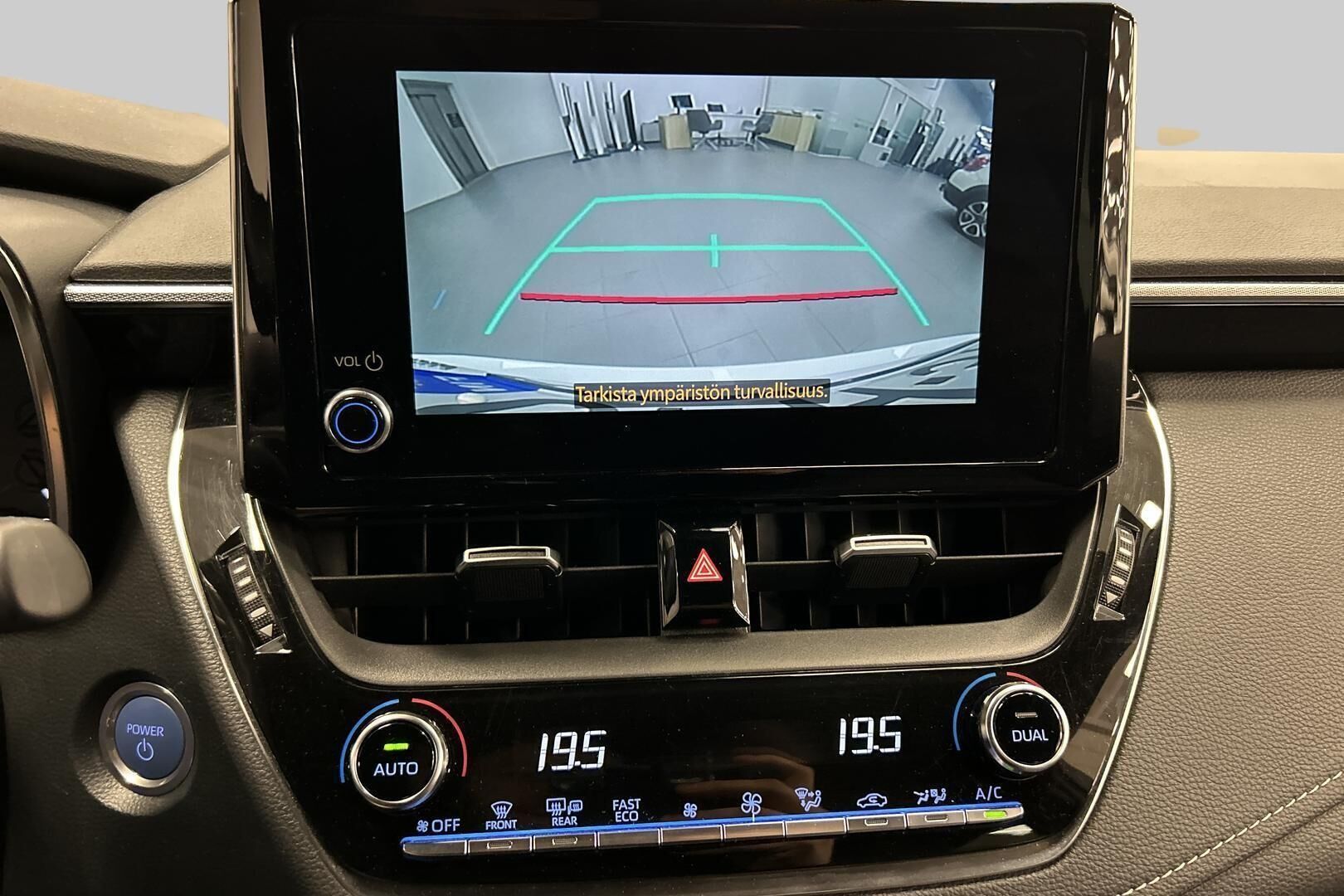 Toyota Corolla iso kuva 17