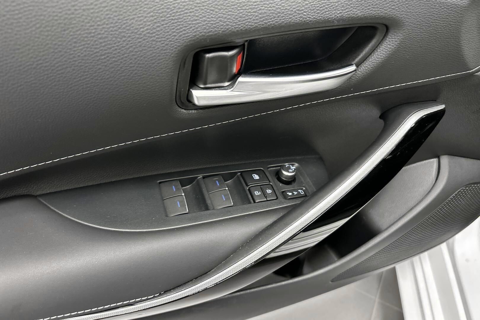 Toyota Corolla iso kuva 24