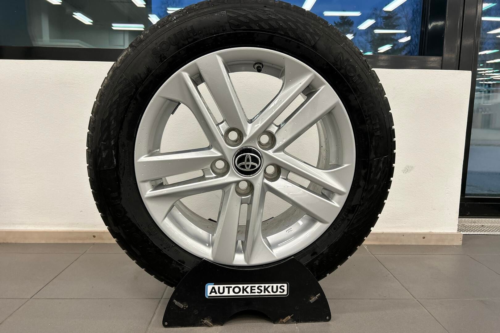 Toyota Corolla iso kuva 27