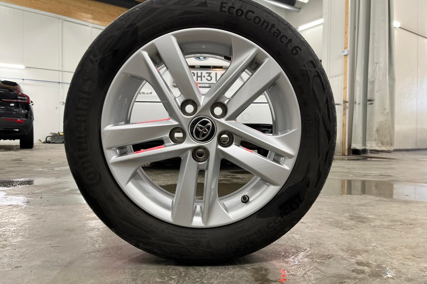 Toyota Corolla iso kuva 14