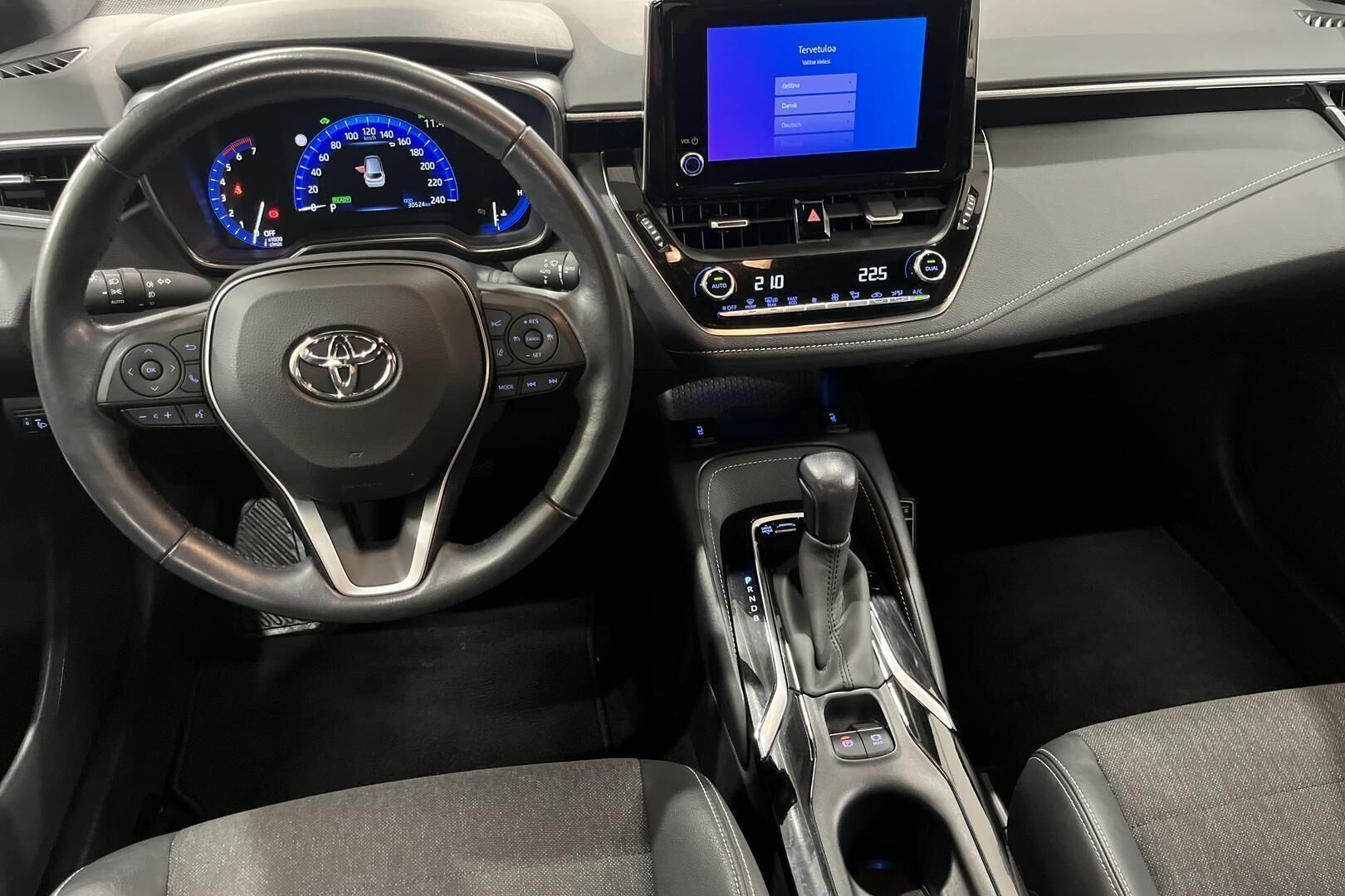 Toyota Corolla iso kuva 9