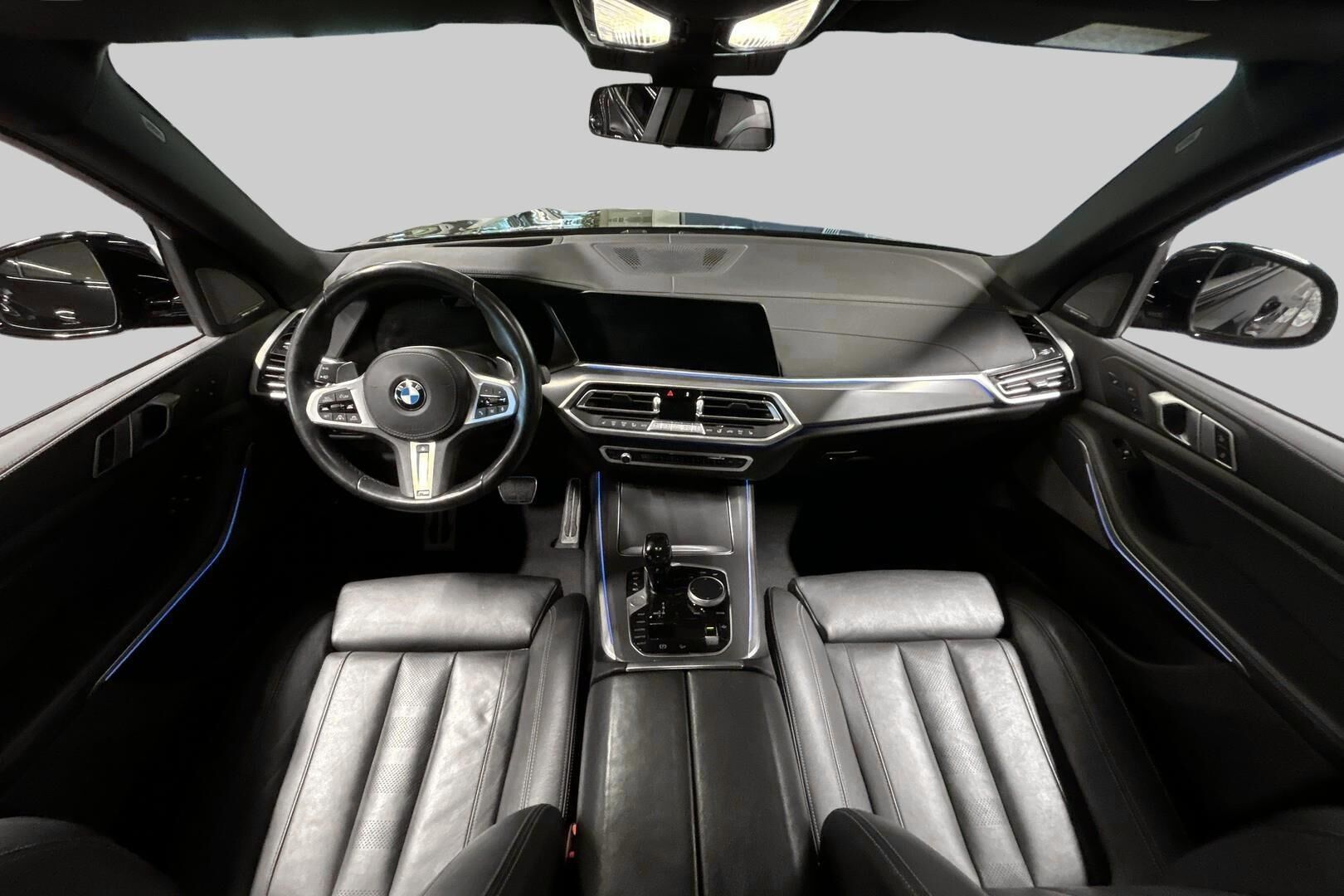 BMW X5 iso kuva 10