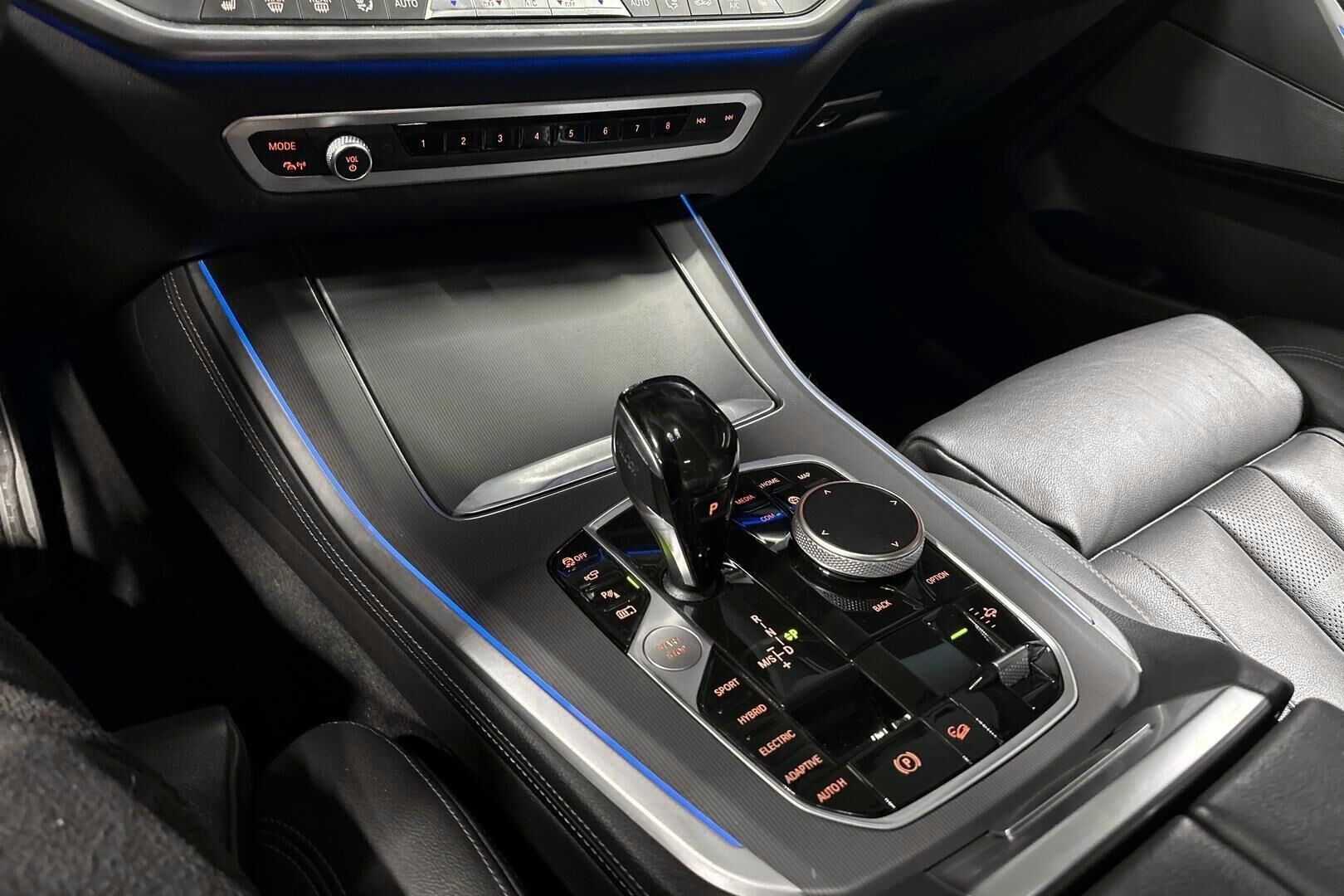 BMW X5 iso kuva 25