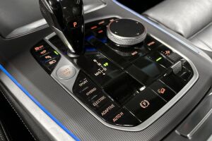 BMW X5 esikatselu 26