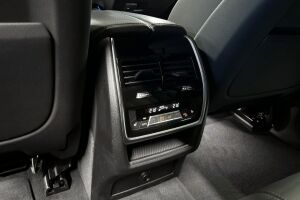 BMW X5 esikatselu 46